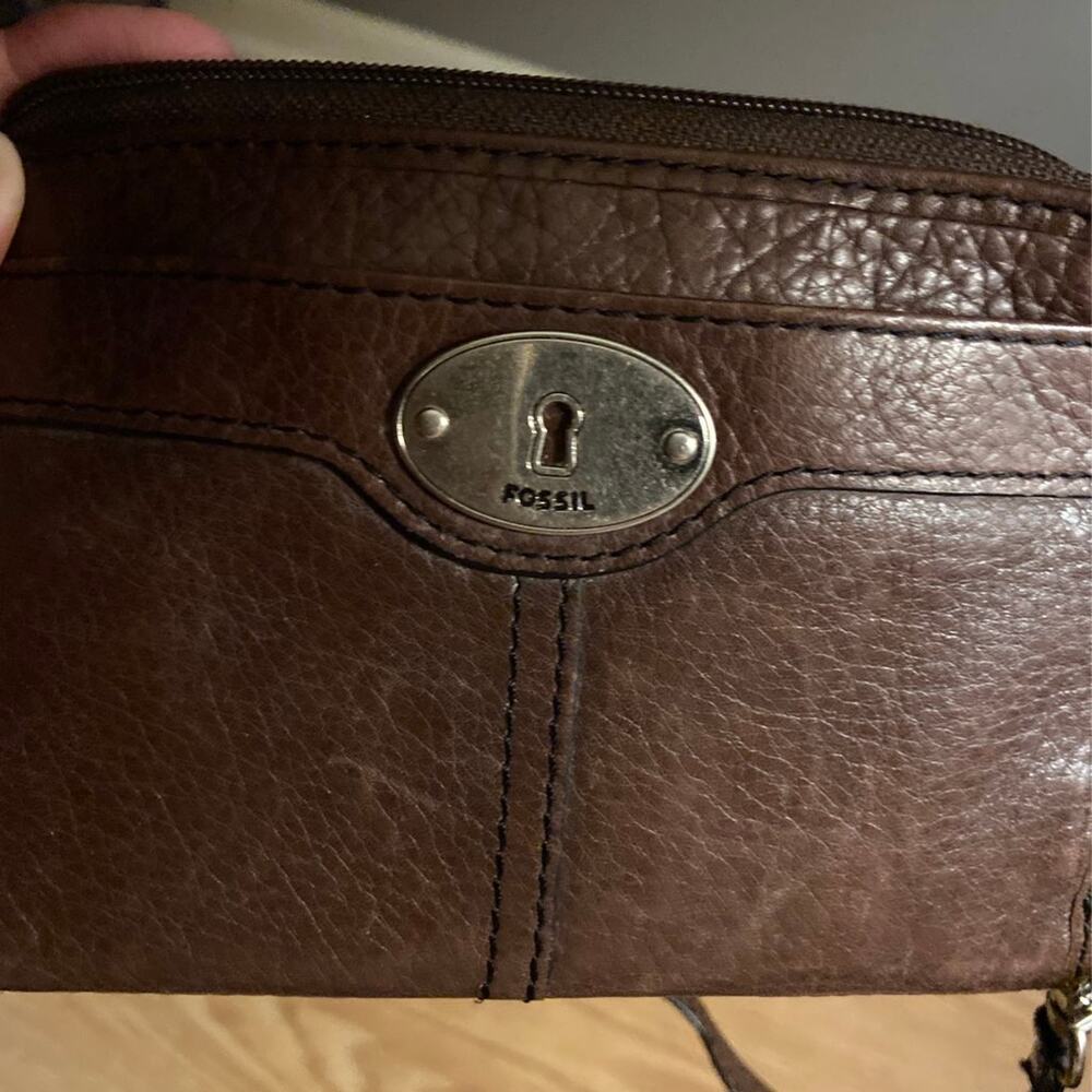 Fossil wristlet has spot for cards